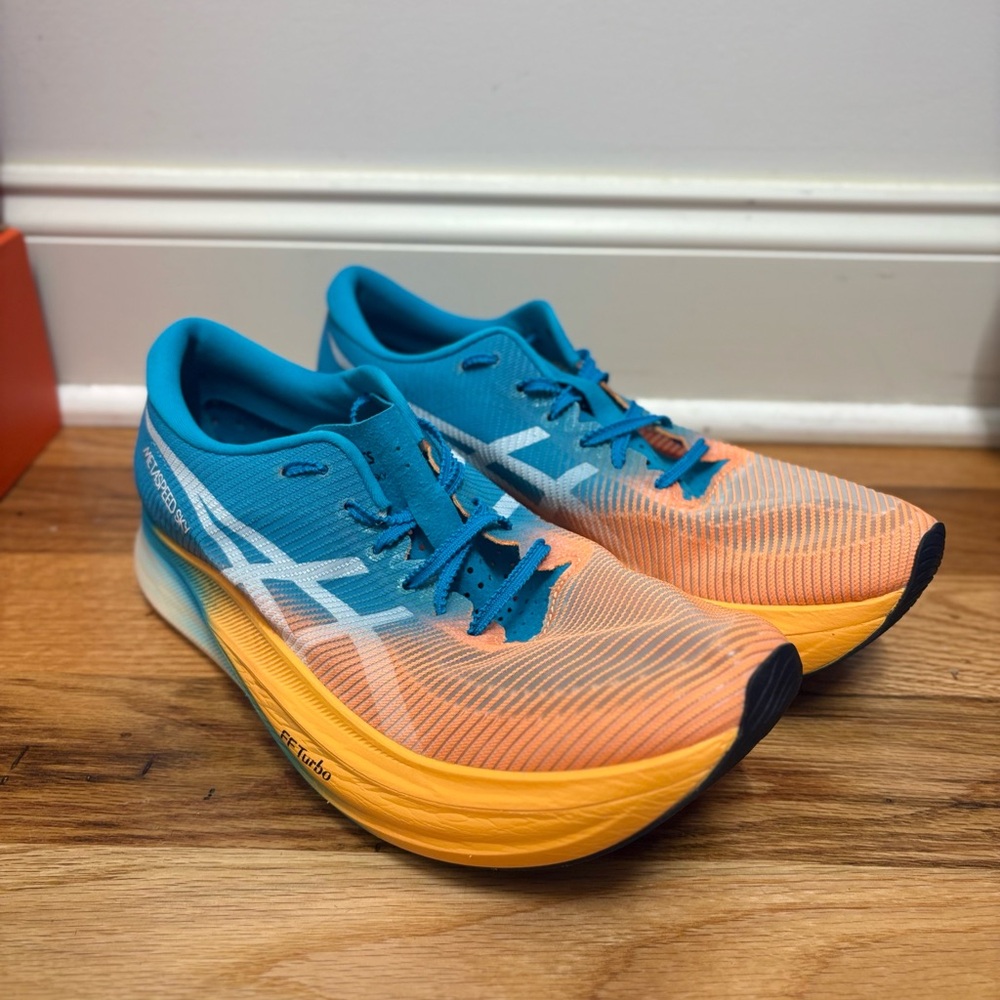 ASICS Metaspeed Sky+ Running Shoe. Mens 10.5. New (no tags/box)